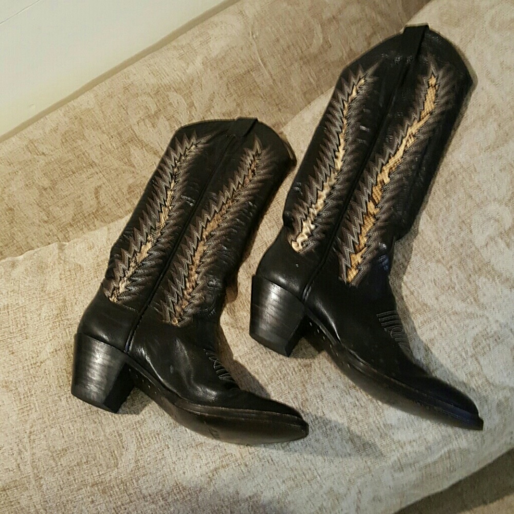 Womans cowboy boots